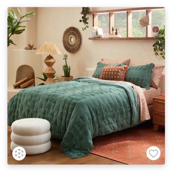 Opalhouse w/Jungalow F/Q Sunset & Vine Light Teal Vintage Chenille Quilt.